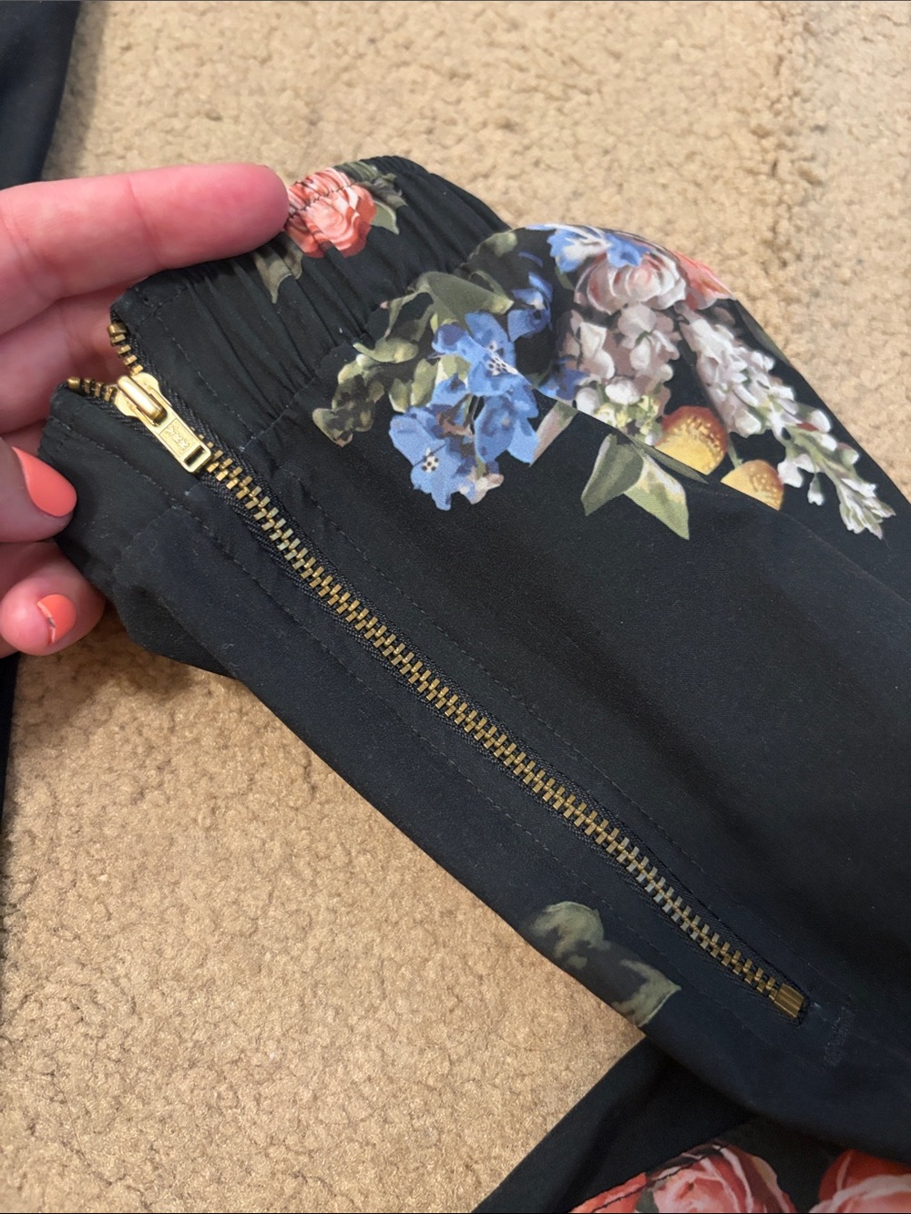 Albion Black Floral Jetsetter jogger pants - size XXL - Picture 4 of 4